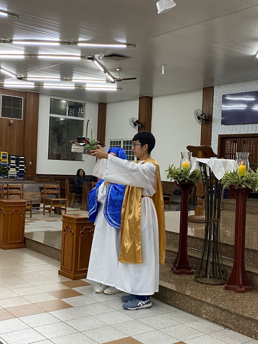 Semana da Família Celebração da entrega. Jovens do crisma (8)