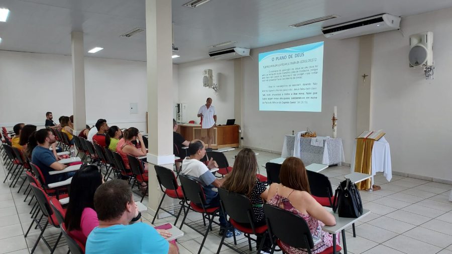 Encontro de Preparação para o Batismo.